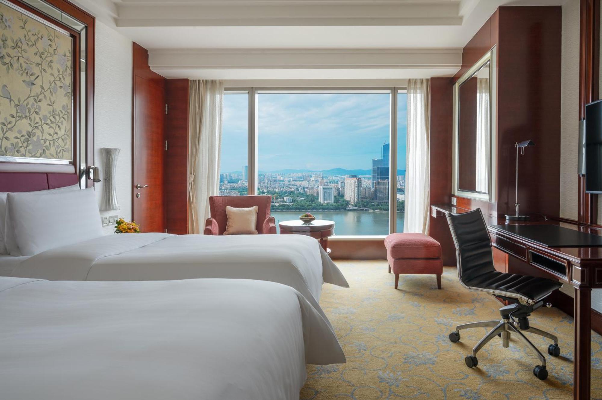 Shangri-La Guangzhou-3 Minutes By Walking To Canton Fair Complex Exterior foto